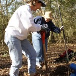 brac2 BRAC Trail Maintenance, February - Photos by Manuelita Ureta - Digging It!