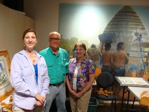 Bruce Lyndon Cunningham, Forester-Artist, with students Julie Vickers and Elissa Fletcher, Heartwood Chapter members and Texas Master Naturalists
