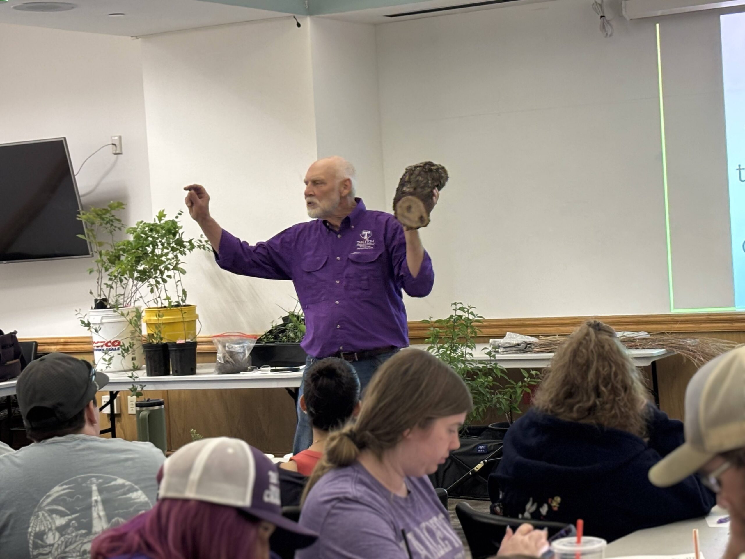 Prairie Oaks volunteers